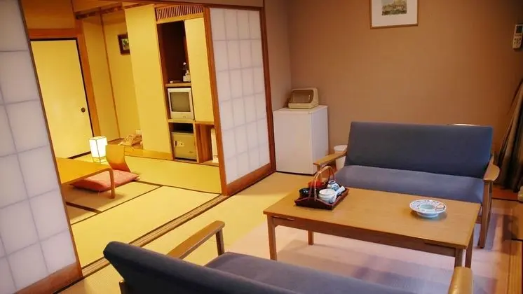 Traditional Oda, Dağ Manzaralı (Japanese Style)