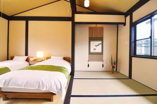 Traditional Ev (Japanese Style)