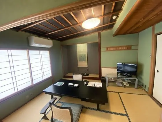 Traditional Oda (Selected at Check-In)