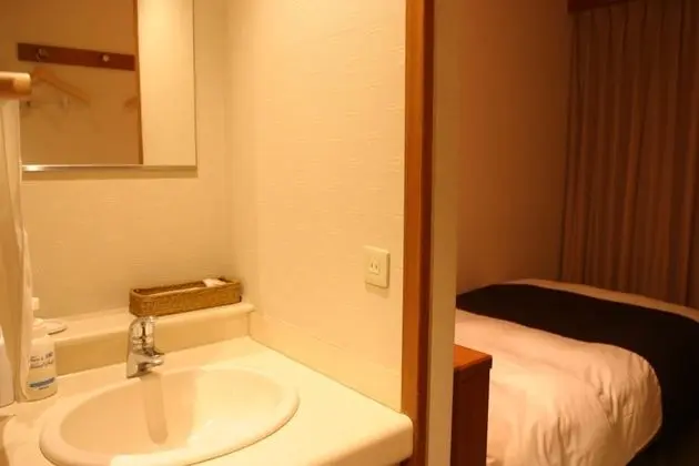 Tek Kişilik Oda, Ortak Banyo