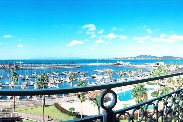 İki Ayrı Yataklı Oda, Sigara İçilmez, Balkon