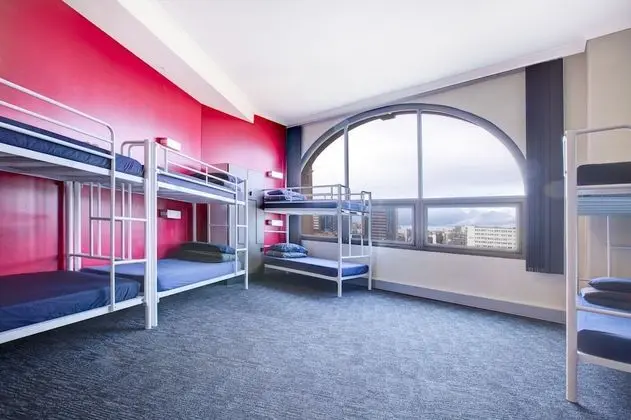 Ortak Ranzalı Oda, Karma Ranzalı Oda (Bed in 8-bed Mixed Dorm)