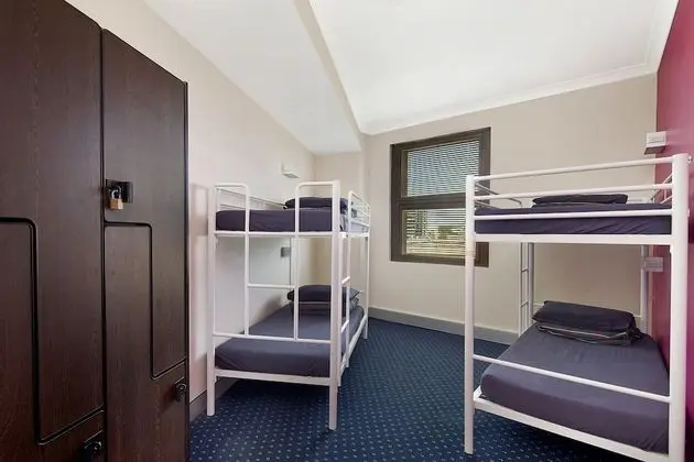 Ortak Ranzalı Oda, Sadece kadınlar için (Bed in 4-bed Female Dorm)