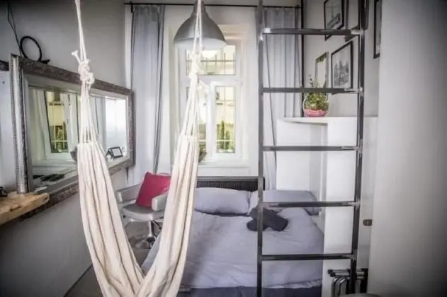 Comfort Dört Kişilik Oda, Ortak Banyo