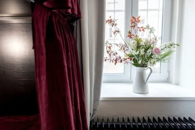 Ortak Ranzalı Oda, Sadece kadınlar için, Ortak Banyo, Avlu Manzaralı (1 bed)