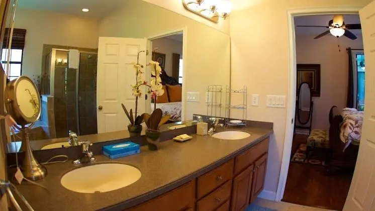 Signature 5 Bedroom Vacation Home with Pool