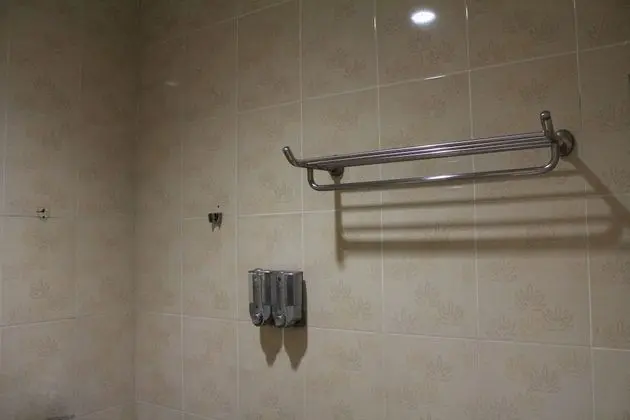 Tek Büyük veya İki Ayrı Yataklı Oda (Free Airport Shuttle)