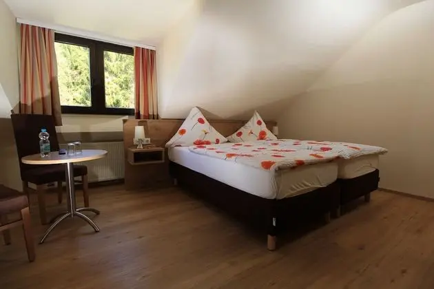 Economy Tek Büyük veya İki Ayrı Yataklı Oda