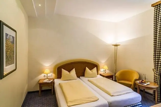 Comfort Tek Büyük Yataklı Oda