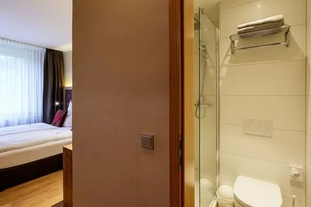 Comfort Tek Büyük Yataklı Oda, 1 Yatak Odası, Bahçeli