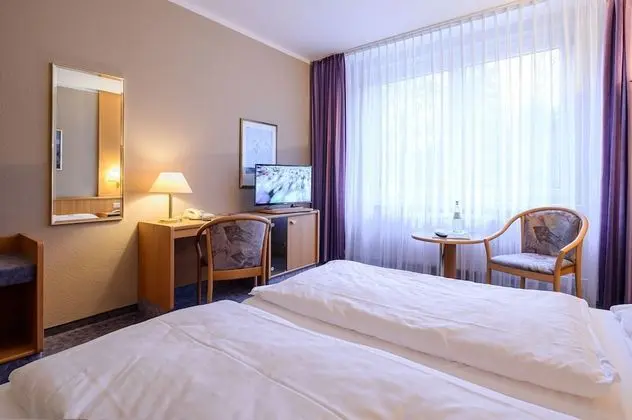 Economy Tek Büyük Yataklı Oda, 1 Yatak Odası, Sigara İçilmez, Bahçeli