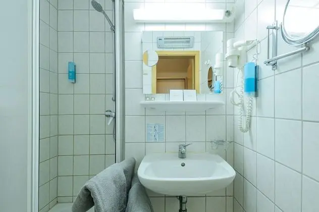 Economy Tek Büyük Yataklı Oda, 1 Yatak Odası, Sigara İçilmez, Bahçeli