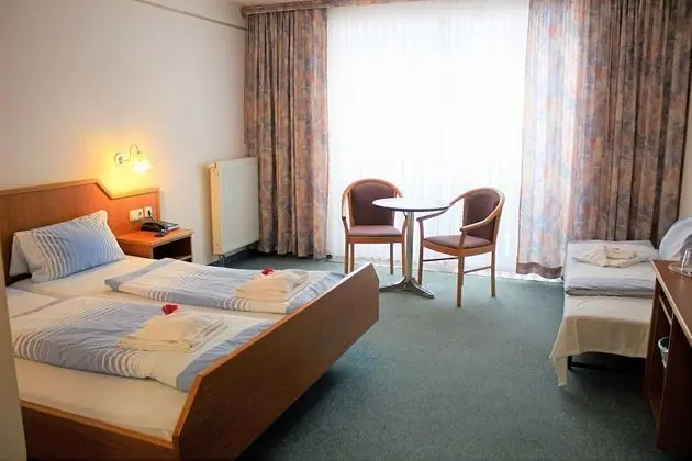 Classic Tek Büyük Yataklı Oda