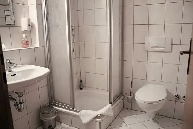 Classic Tek Büyük Yataklı Oda