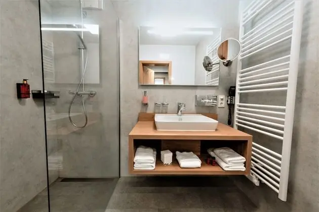 Tek Büyük Yataklı Oda, Sigara İçilmez, Balkon