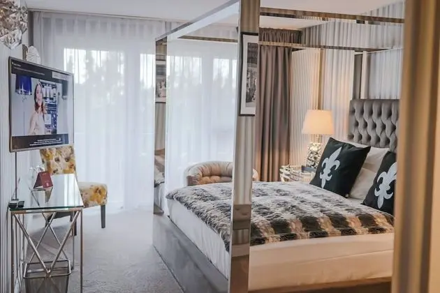 Deluxe Tek Büyük Yataklı Oda