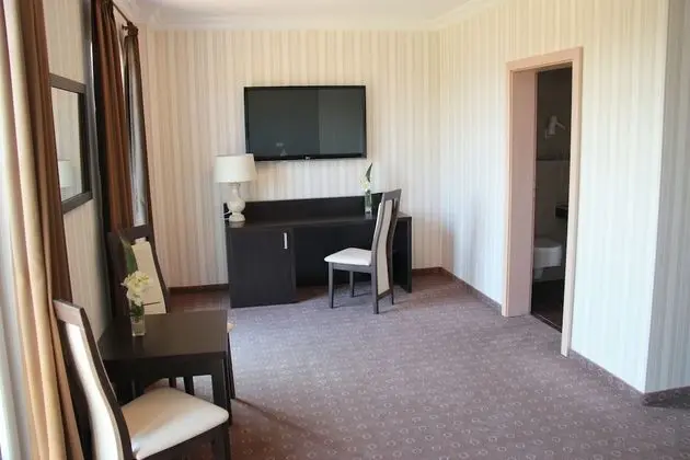 Superior Tek Büyük Yataklı Oda, Göl Manzaralı