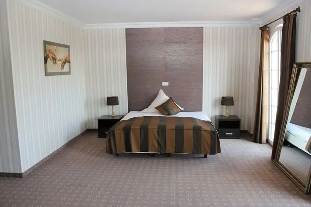 Superior Tek Büyük Yataklı Oda, Göl Manzaralı