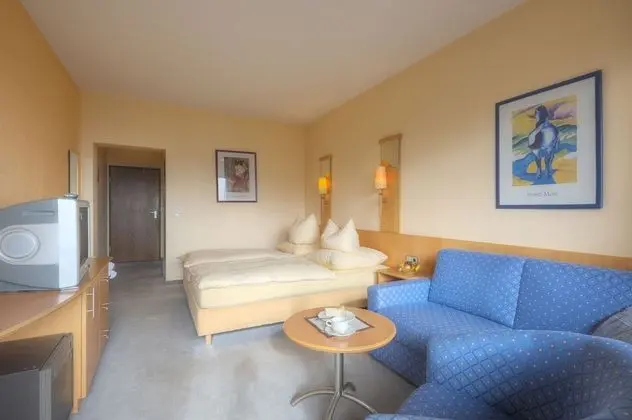 Tek Büyük Yataklı Oda (south side, balcony)