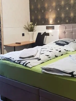 Classic Tek Büyük Yataklı Oda