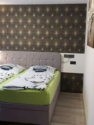 Classic Tek Büyük Yataklı Oda