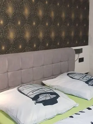 Classic Tek Büyük Yataklı Oda