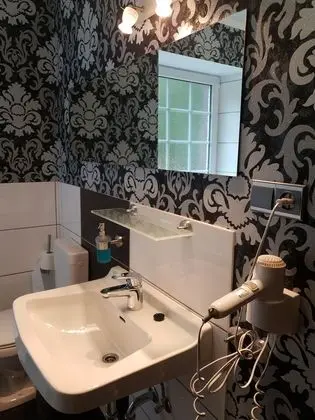 Classic Tek Büyük Yataklı Oda