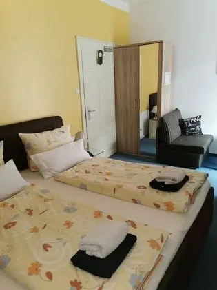 Tek Büyük Yataklı Oda, Banyolu/Duşlu (8+12)