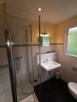 Tek Büyük Yataklı Oda, Banyolu/Duşlu (8+12)