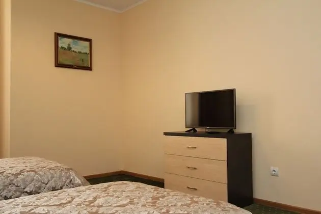 Family Tek Büyük Yataklı Oda