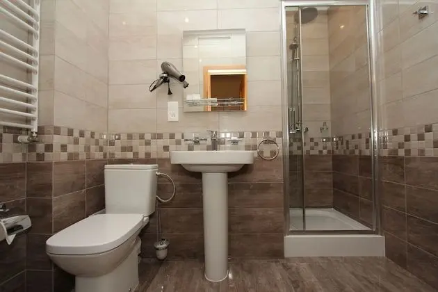 Standard Tek Büyük veya İki Ayrı Yataklı Oda
