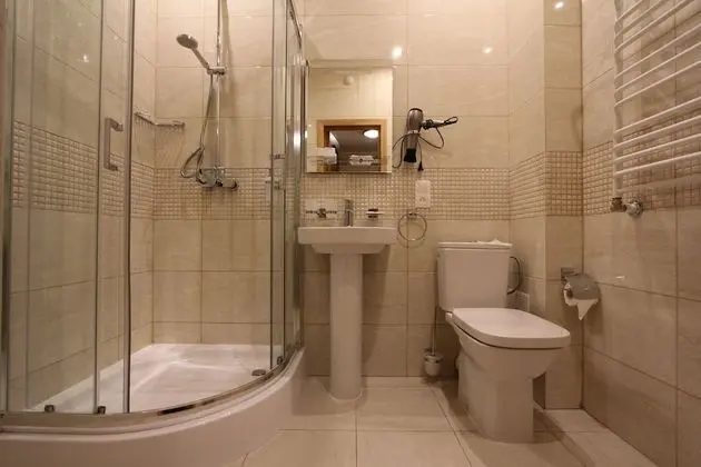 Standard Tek Büyük veya İki Ayrı Yataklı Oda