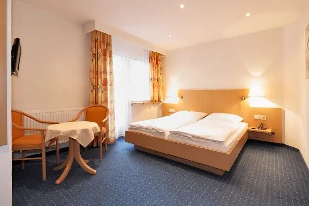 Economy Tek Büyük Yataklı Oda