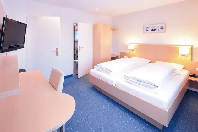 Economy Tek Büyük Yataklı Oda