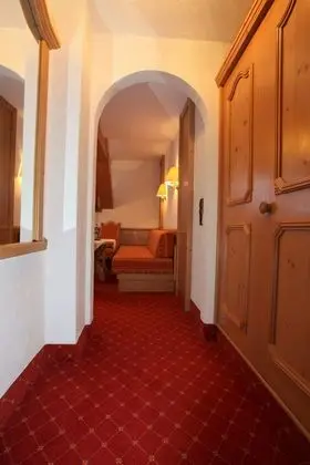 Premium Tek Büyük Yataklı Oda