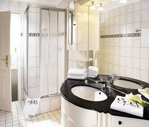 Comfort Üç Kişilik Oda, 2 Yatak Odası