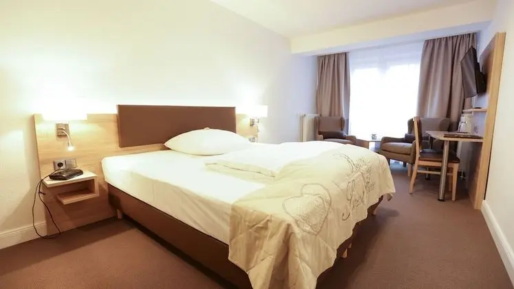 Standard Tek Büyük Yataklı Oda