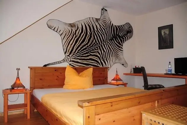 Tek Büyük Yataklı Oda