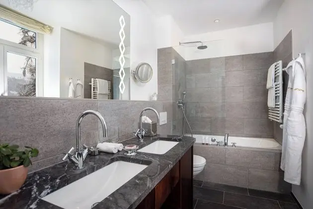 Superior Oda, 1 En Büyük (King) Boy Yatak, Balkon, Dağ Manzaralı