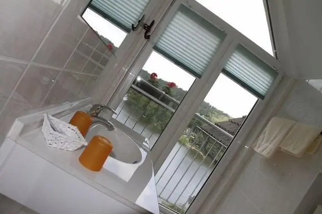 Tek Kişilik Oda, Deniz Manzaralı