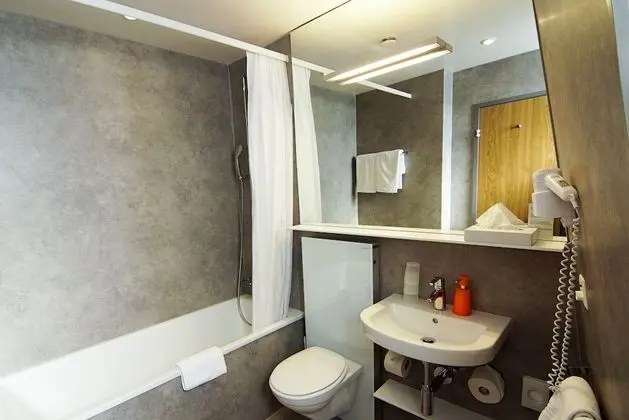Design İki Ayrı Yataklı Oda