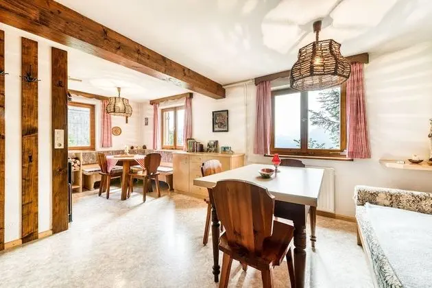 House (incl. Cleaning Fee, City Tax & Laundry Package)
