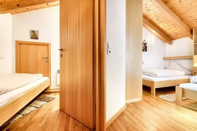 House (incl. Cleaning Fee, City Tax & Laundry Package)