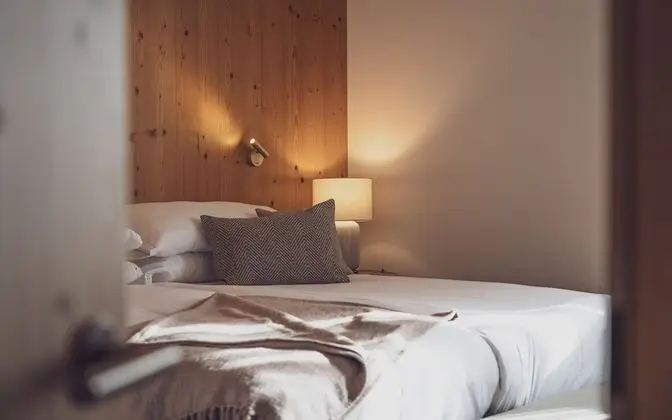 Classic Tek Büyük Yataklı Oda