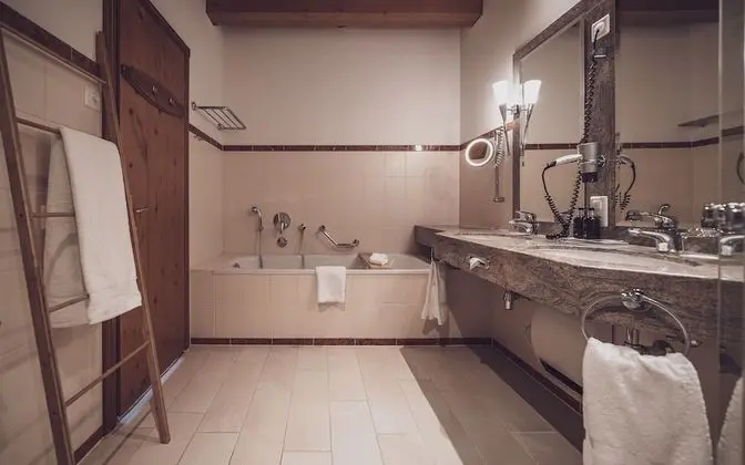 Classic Tek Büyük Yataklı Oda