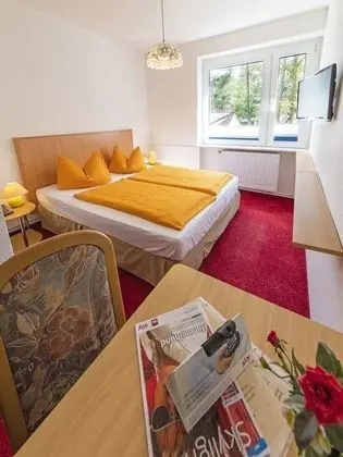 Basic Tek Büyük Yataklı Oda, 1 Büyük (Queen) Boy Yatak