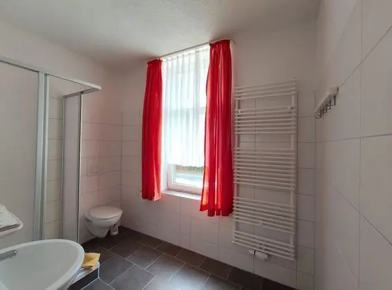 Tek Kişilik Oda, Ortak Banyo