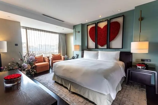 Süit, 1 En Büyük (King) Boy Yatak (Romantic All You Suite)