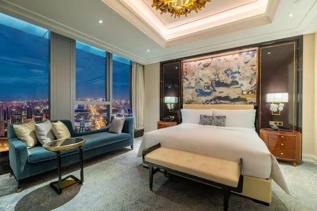 Deluxe Oda, 1 En Büyük (King) Boy Yatak (Skyline View)