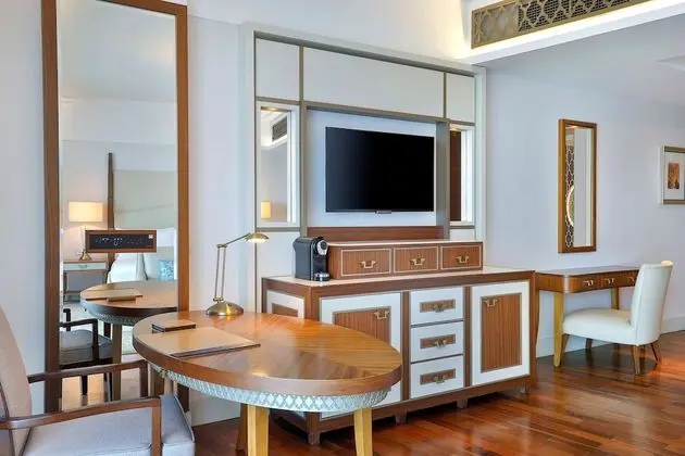 Palm Sea View King Deluxe Room